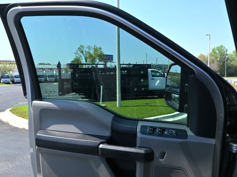 Used 2020 Ford F250 XL w/ STX Appearance Package image 24