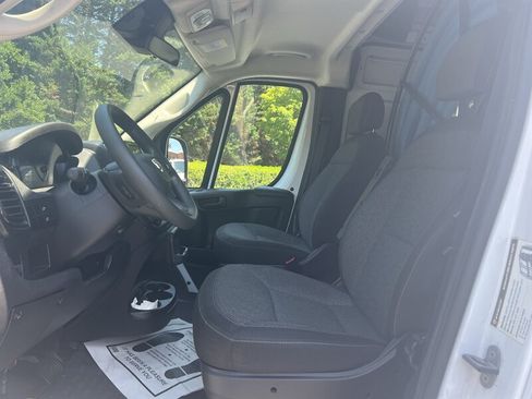 Used 2023 RAM ProMaster 2500 FWD image 23