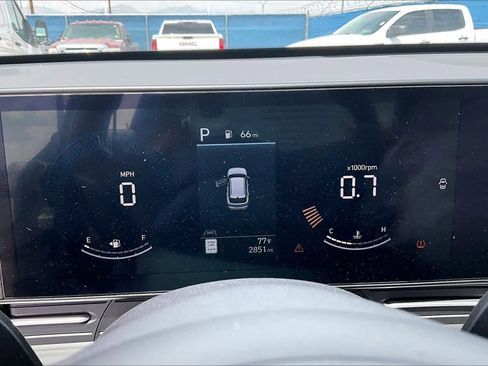 Used 2025 Hyundai Kona SEL image 24