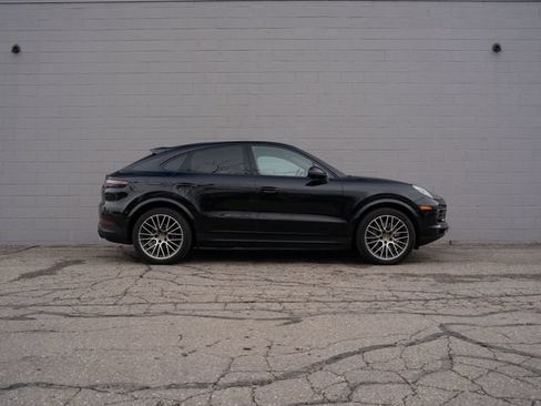 Certified 2023 Porsche Cayenne S AWD/4WD image 8