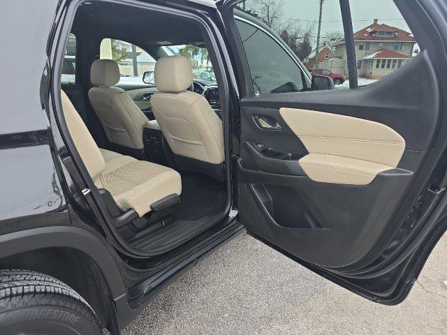 Used 2023 Chevrolet Traverse LS FWD image 35