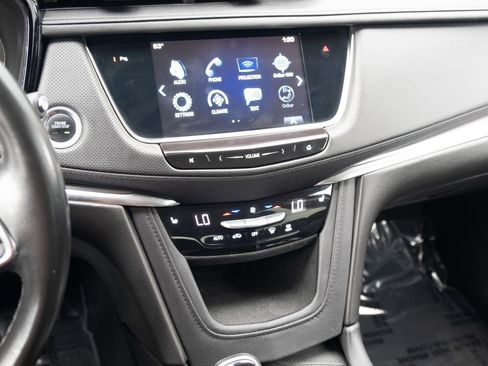 Used 2019 Cadillac XT5 Luxury w/ Trailering Package AWD/4WD image 2