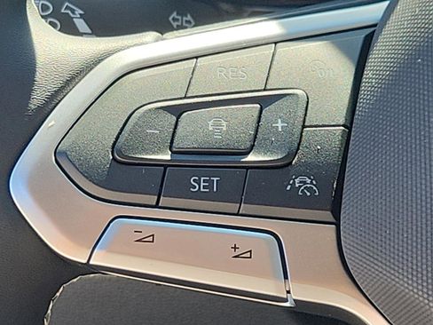 New 2025 Volkswagen Taos S image 19