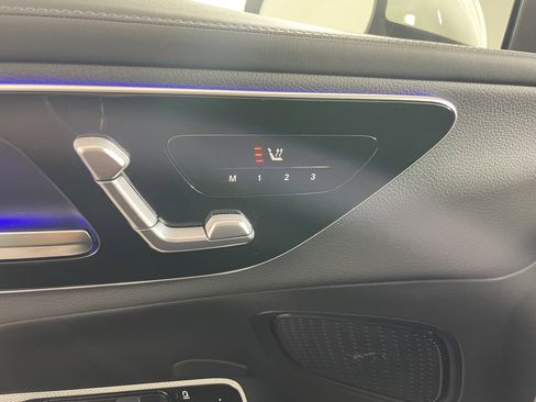 Certified 2025 Mercedes-Benz GLC 300 image 21