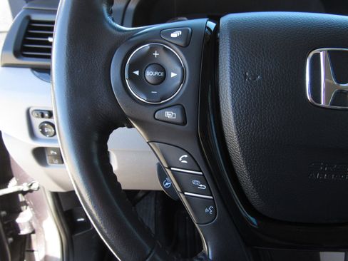 Used 2019 Honda Ridgeline RTL-E image 25