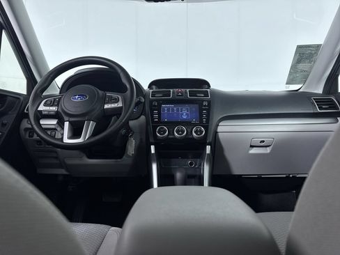 Used 2018 Subaru Forester 2.5i Premium AWD/4WD image 10