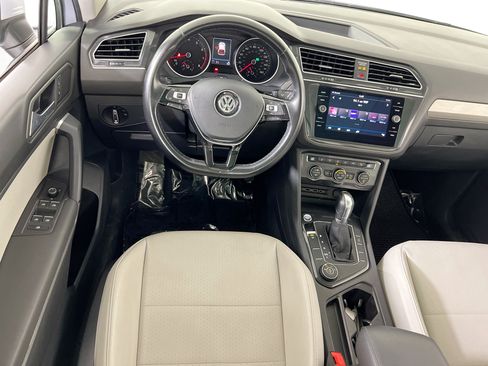 Used 2019 Volkswagen Tiguan SE w/ Panoramic Sunroof Package AWD/4WD image 22