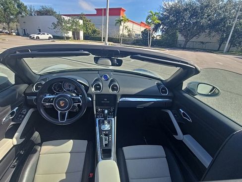 Used 2022 Porsche 718 Boxster S w/ Premium Package image 41