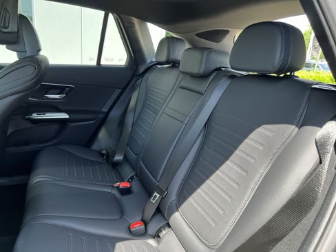 Certified 2026 Mercedes-Benz GLC 300 4MATIC image 32