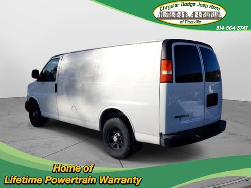 Used 2009 Chevrolet Express 1500 image 9
