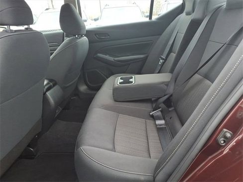 Used 2024 Nissan Altima 2.5 SV image 14