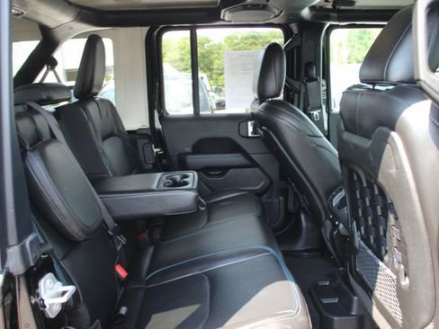 Used 2023 Jeep Wrangler Unlimited Rubicon 4xe AWD/4WD image 30