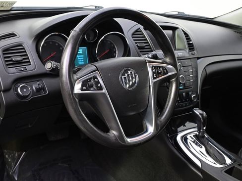 Used 2013 Buick Regal Premium image 11