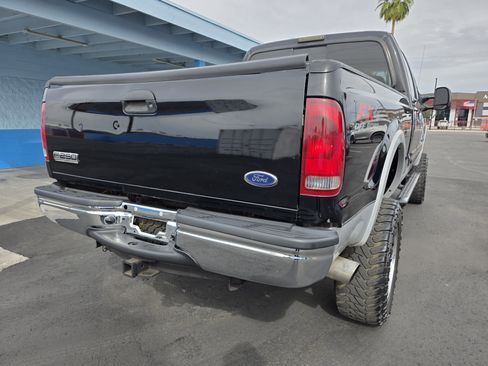 Used 2006 Ford F250 XL AWD/4WD image 3