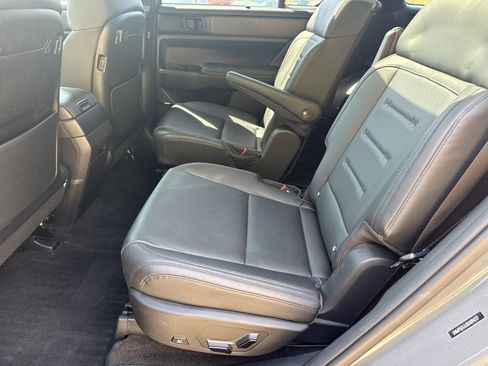 Used 2025 Hyundai Santa Fe Calligraphy AWD/4WD image 21