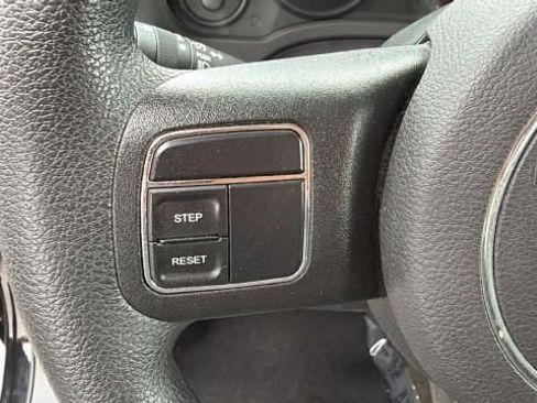 Used 2017 Jeep Patriot Sport AWD/4WD image 11