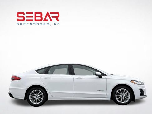 Used 2019 Ford Fusion SE FWD image 6