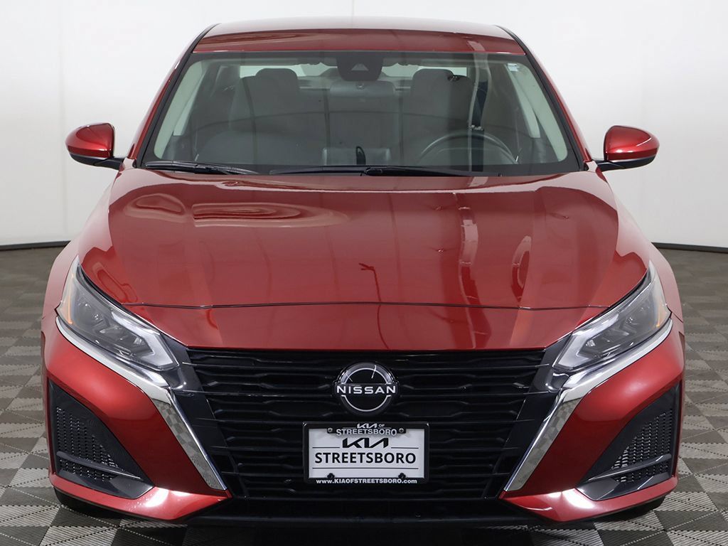 Used 2023 Nissan Altima 2.5 SV AWD/4WD image 8