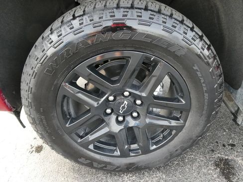Certified 2025 Chevrolet Silverado 1500 RST AWD/4WD image 11