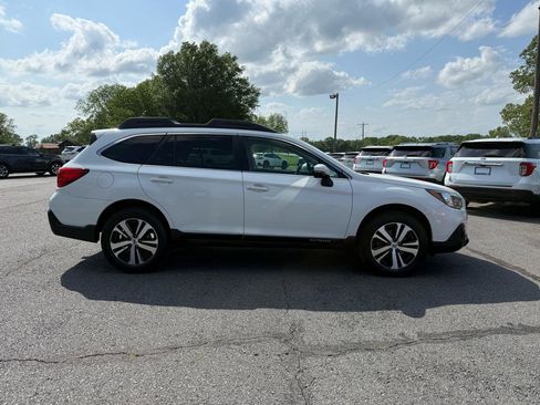 Used 2019 Subaru Outback 2.5i Limited AWD/4WD image 7