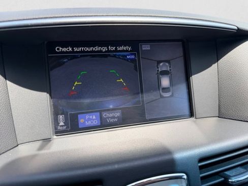 Used 2019 INFINITI Q70 Luxe RWD image 17
