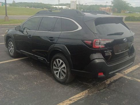 Used 2023 Subaru Outback Premium AWD/4WD image 3