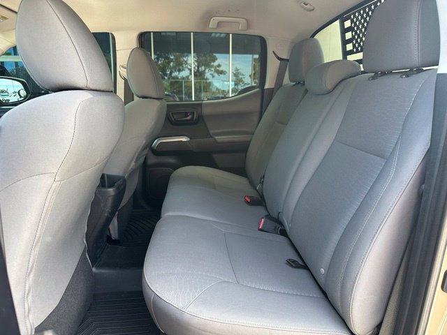 Used 2019 Toyota Tacoma SR5 RWD image 14