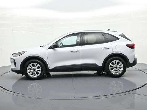 Certified 2025 Ford Escape Active FWD image 9