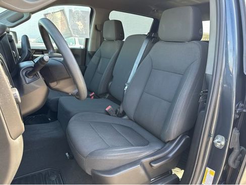 Used 2020 Chevrolet Silverado 1500 Custom w/ Custom Value Package RWD image 6