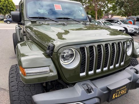 Used 2021 Jeep Wrangler Unlimited Sahara AWD/4WD image 2