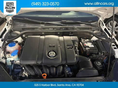 Used 2012 Volkswagen Jetta SE FWD image 15