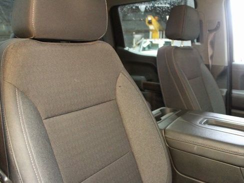 Used 2021 Chevrolet Silverado 1500 LT Trail Boss w/ Bed Protection Package image 11