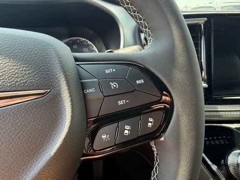 New 2026 Chrysler Pacifica Limited w/ S Appearance Package image 17