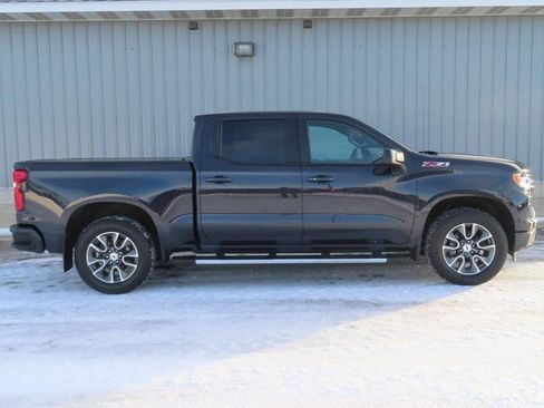 Used 2023 Chevrolet Silverado 1500 RST w/ Convenience Package II image 8