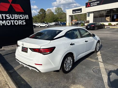 Used 2025 Nissan Sentra S image 5