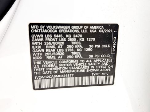 Used 2021 Volkswagen Atlas Cross Sport SE image 36