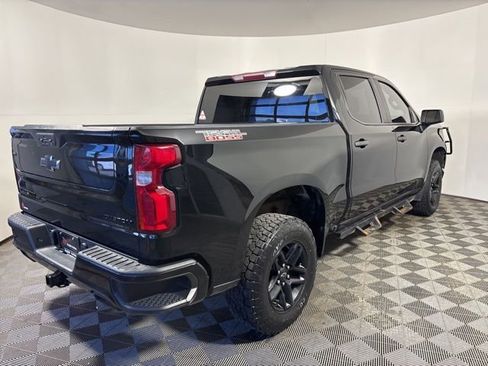 Used 2021 Chevrolet Silverado 1500 Custom Trail Boss w/ Midnight Edition AWD/4WD image 6