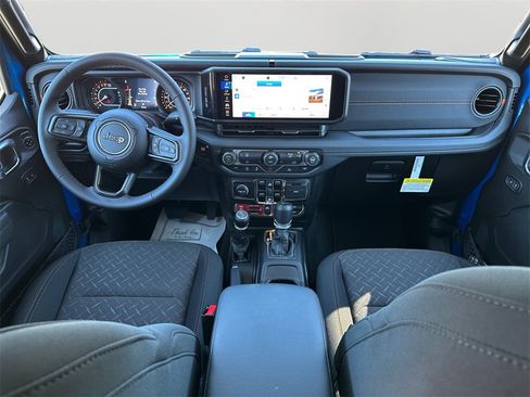 New 2026 Jeep Gladiator Mojave image 17