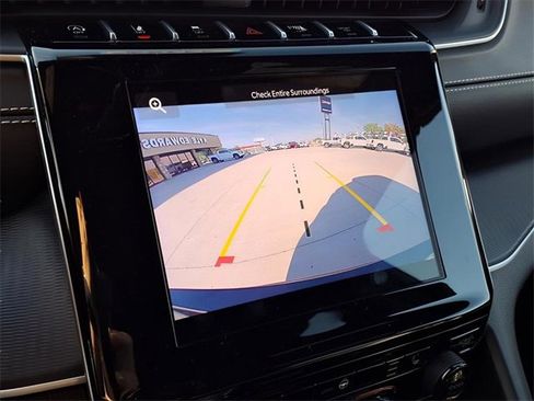 Used 2024 Jeep Grand Cherokee L Altitude image 11