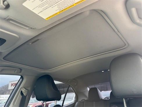 Used 2023 Toyota Camry SE image 15