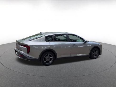 Used 2025 Kia K4 FWD image 15