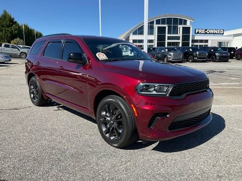 Used 2025 Dodge Durango GT w/ Blacktop Package image 3