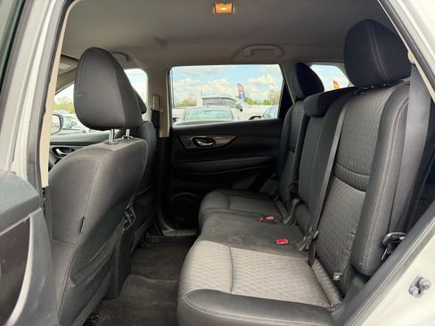 Used 2020 Nissan Rogue SV AWD/4WD image 18