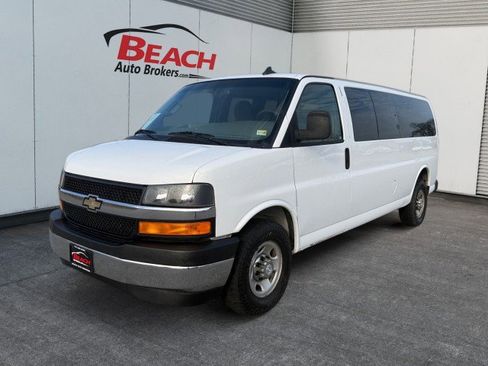 Used 2017 Chevrolet Express 3500 LT w/ LT Preferred Equipment Group image 1