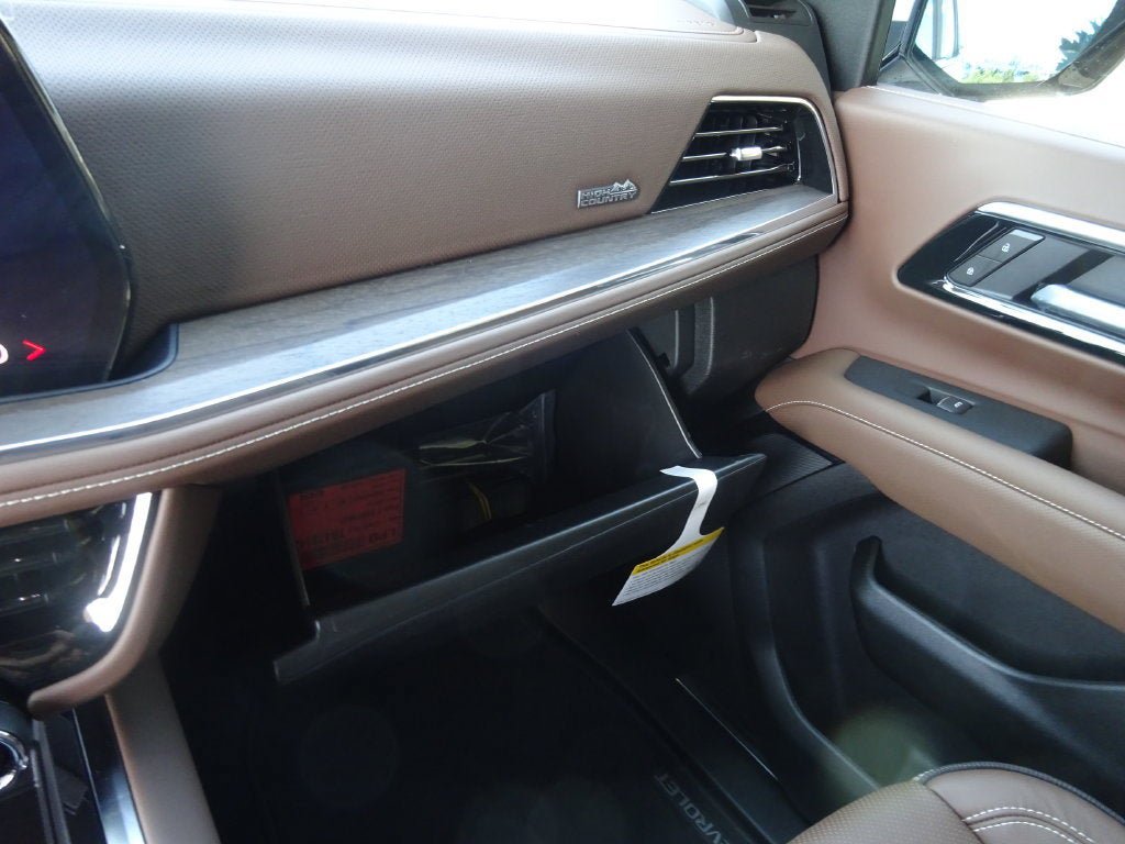 New 2026 Chevrolet Tahoe High Country AWD/4WD image 28