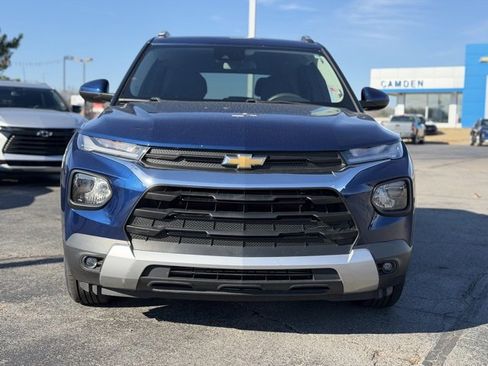 Used 2023 Chevrolet TrailBlazer LT image 3
