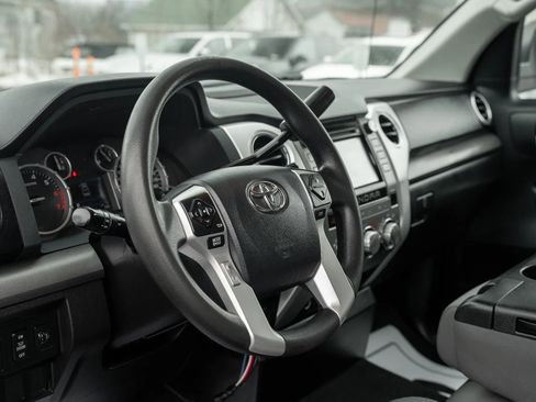 Used 2016 Toyota Tundra SR5 image 14
