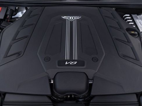 New 2025 Bentley Bentayga V8 image 49