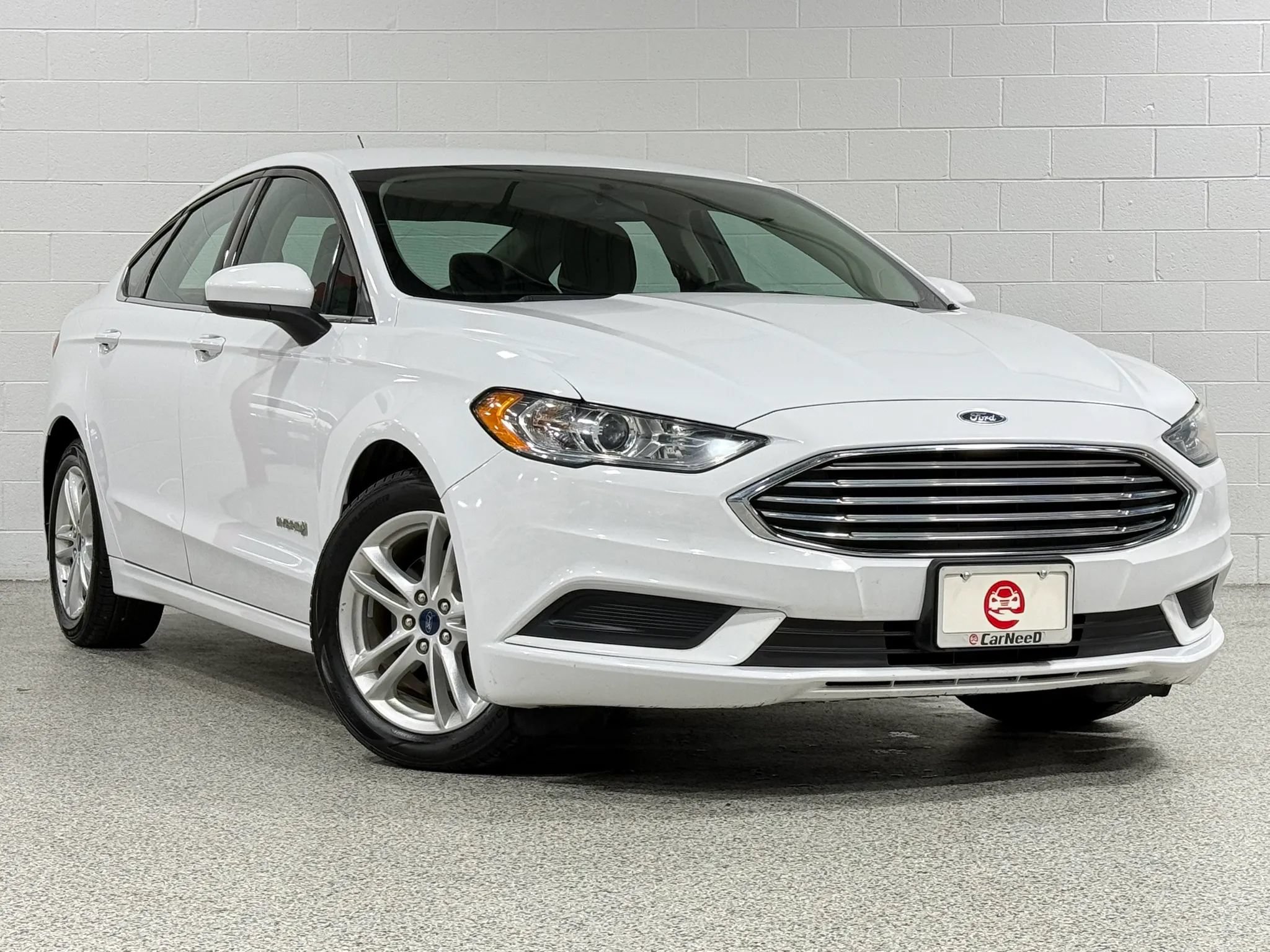 Used 2018 Ford Fusion S FWD image 4