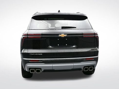 Certified 2025 Chevrolet Traverse LT w/ Sun and Wheel Package image 3